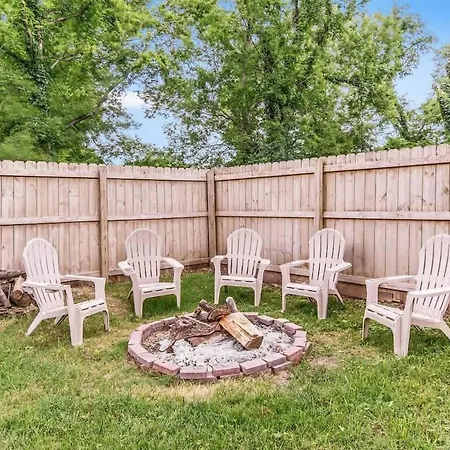 Nashville Home In Music City - Fence - Fire Pit